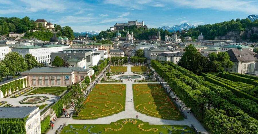 From Vienna: Salzburg and Alpine Lakes Full-Day Trip - The road through the Salzkammergut
