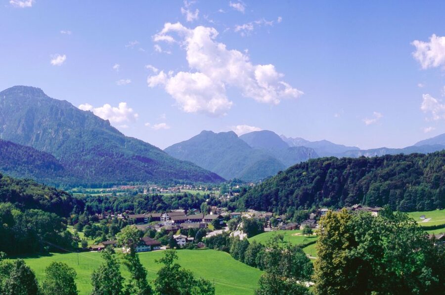 From Vienna: Salzburg and Alpine Lakes Full-Day Trip - How much time will you really have in Salzburg?