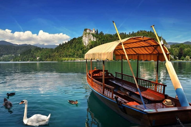 From Zagreb: Ljubljana and Lake Bled Day Trip - How the guides shape the day
