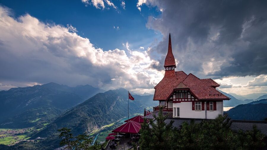 From Zurich: Interlaken Day Trip and Harder Kulm Viewpoint - Interlaken between two lakes