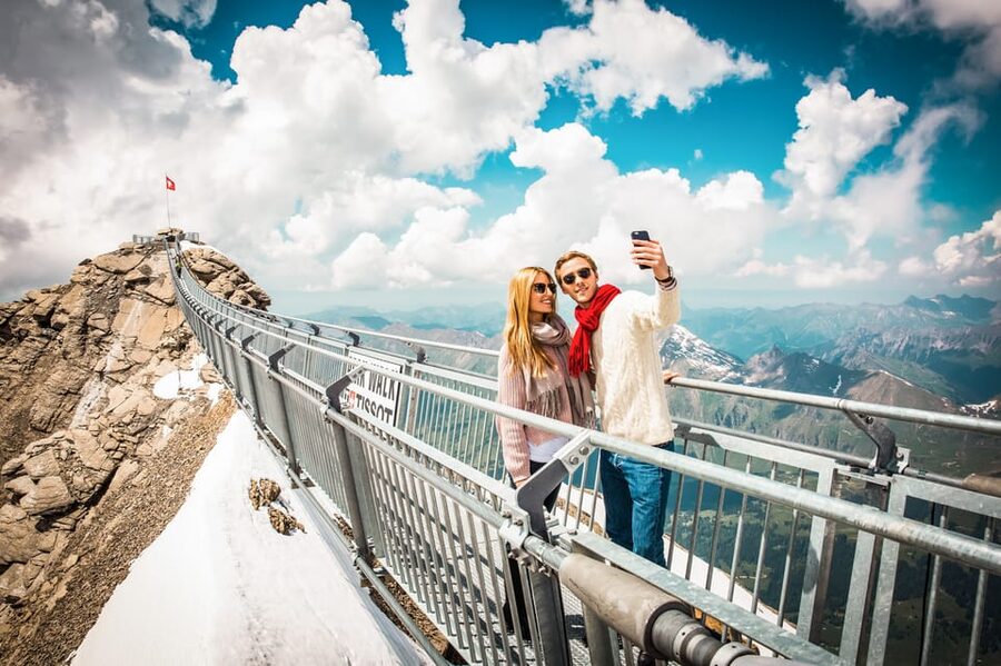 Full-Day Trip to Riviera Col du Pillon & Glacier 3000 - Les Diablerets and Col du Pillon