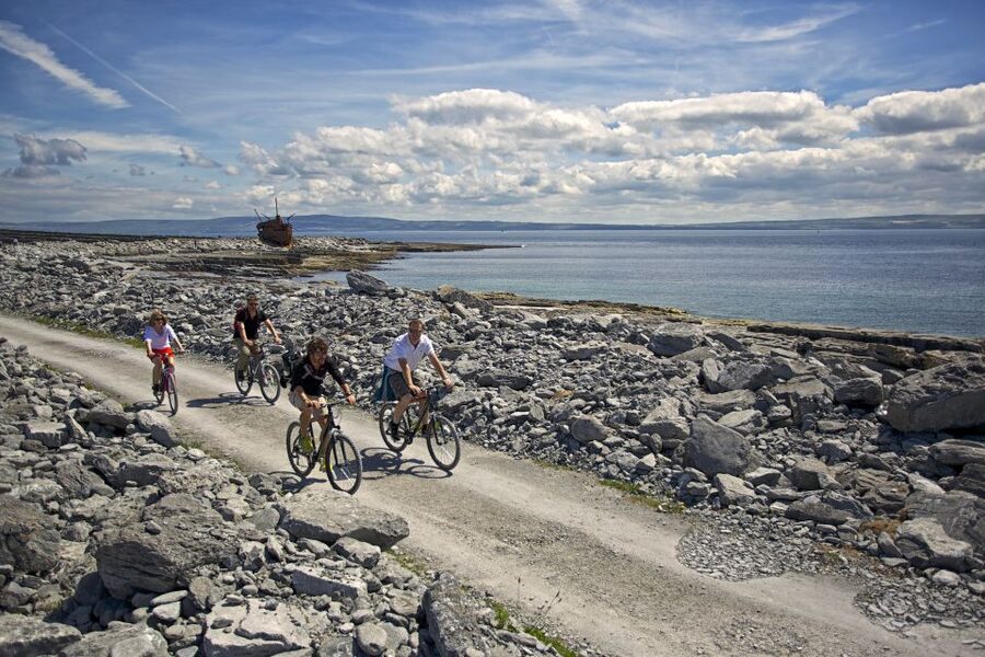 Galway: Day Trip Ferry to Inis Oírr (Aran Islands) - Getting from Galway to Rossaveel Harbour
