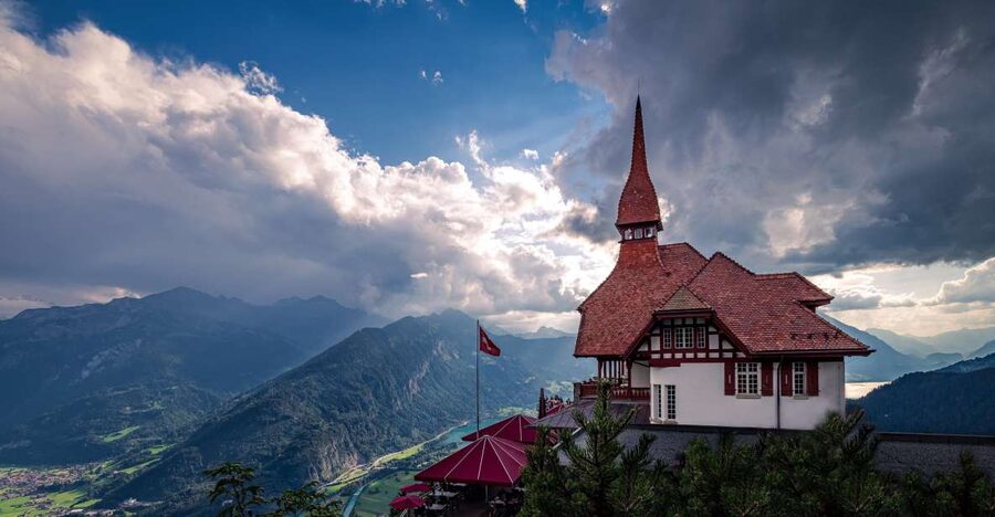 Geneva: Interlaken Day Trip & Visit to Harder Kulm Viewpoint - Interlaken between Lake Thun and Lake Brienz