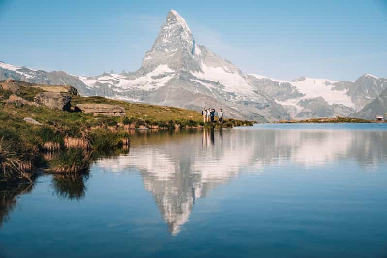 Geneva: Zermatt Day Trip & Glacier Paradise Cable Car Option - Zermatt village, wooden houses, and the Matterhorn