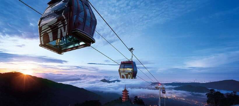 Genting Highland: Private Day Trip from Kuala Lumpur - Batu Caves gives the morning a cultural stop