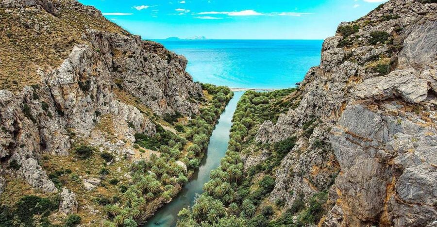 Georgioupolis: Preveli Palm Beach Day Trip by Bus and Boat - Why Preveli feels different from an ordinary beach day