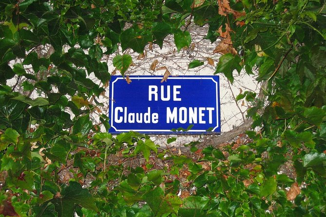 Giverny and Monet's House Half Day Trip from Paris Guide or Audio - Is $102.57 a fair price?