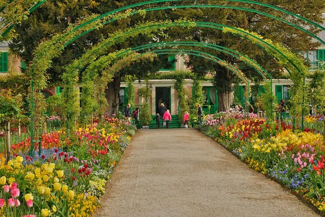 Giverny Monet's House & Versailles Palace Private Day Trip from Paris - Who will enjoy this day most