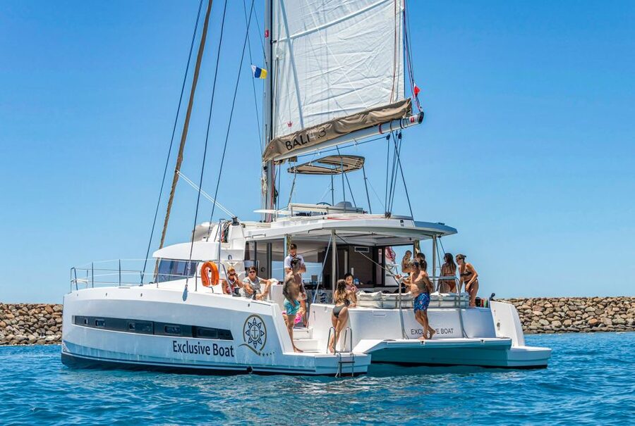 Gran Canaria: Catamaran Day Trip with Food and Drinks - The second stop and the meal near Tasarte