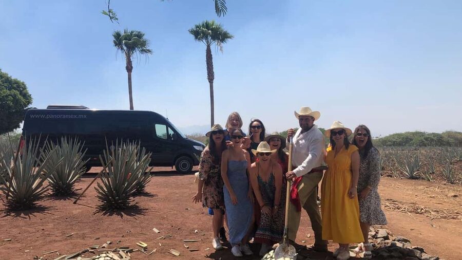 Guadalajara: Tequila Day Trip with Jose Cuervo Option - Tequila town, with one hour to make it count