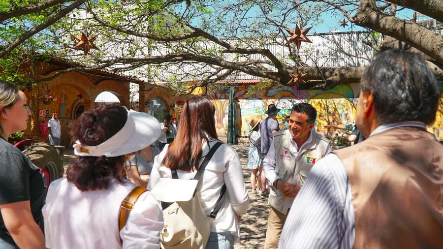 Guadalajara: Tequila Day Trip with Jose Cuervo Option - Lunch, drinks, and the day’s pacing