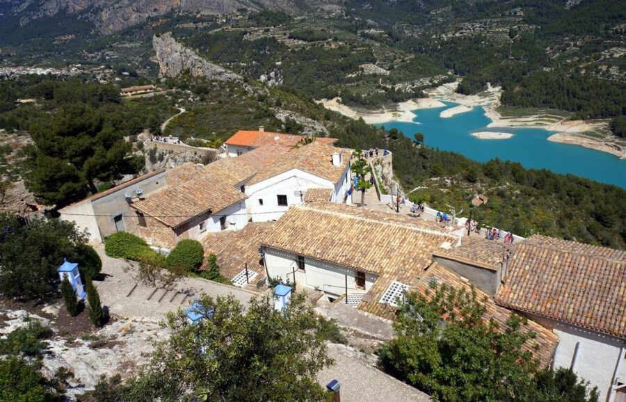 Guadalest day trip - From Albir & Benidorm - Lunch, shopping, and local products