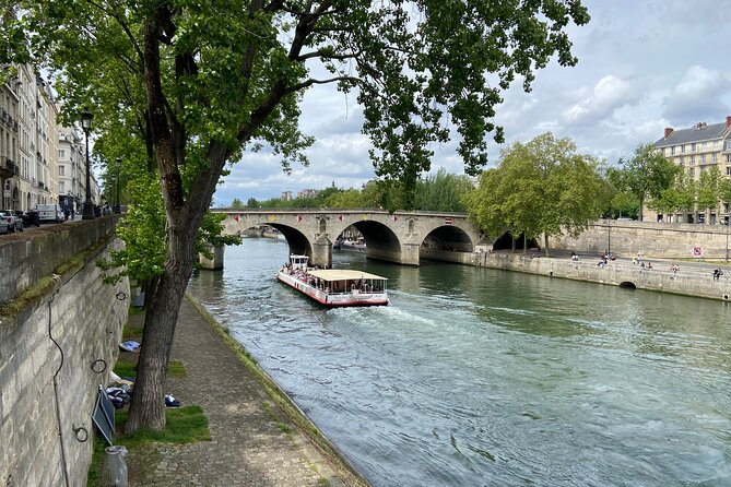 Guided Luxury Paris Day Trip with Optional Lunch at the Eiffel Tower - Taking the tour-only option for more freedom