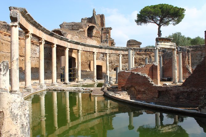 Hadrian's Villa and Villa d'Este Half-Day Trip from Rome - Guide quality can shape the whole morning