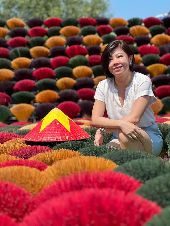 Half Day trip to Incense & Hat Villages with Train Street - Quang Phu Cau and the art of incense