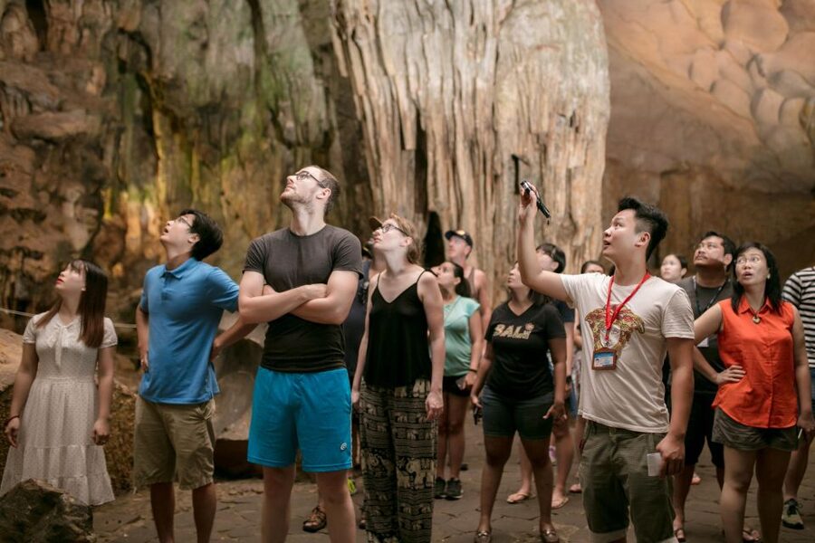 Hanoi: Halong Bay Day Trip with Titop Island, Cave, & Kayak - How the timing affects your experience