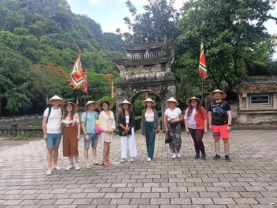 Hanoi/Ninh Binh: Tam Coc, Hoa Lu & Mua Caves Full-Day Trip