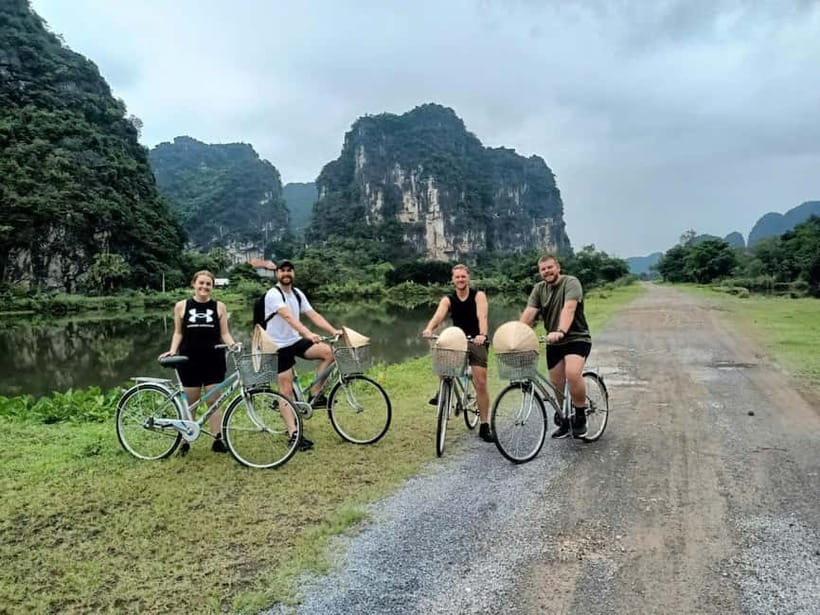 Hanoi/Ninh Binh: Tam Coc, Hoa Lu & Mua Caves Full-Day Trip - Cycling through villages around Tam Coc