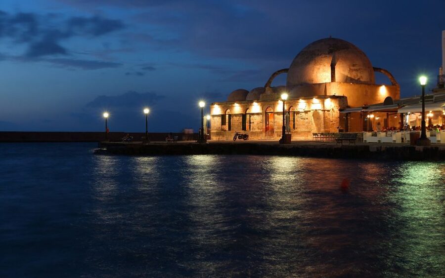 Heraklion:Day trip to Chania old Town,Kournas Lake& Rethymno - The long ride west from Heraklion