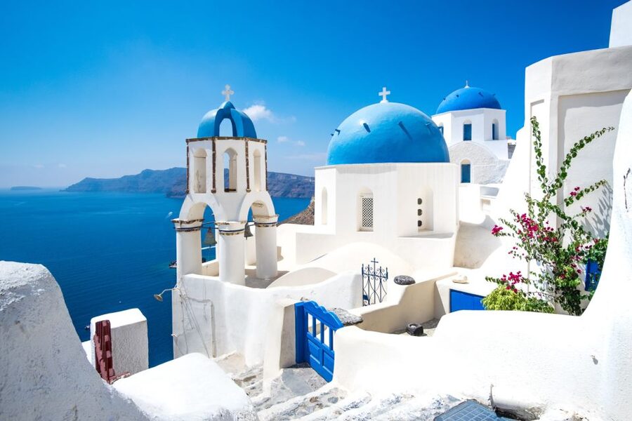 Heraklion: Santorini Day Trip with Boat Transfer & Oia Visit - The optional volcano boat and hot springs