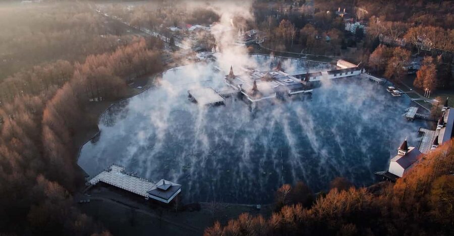 Hévíz Wellness Escape: Thermal Lake Day Trip from Budapest - Meeting at Népliget and leaving Budapest