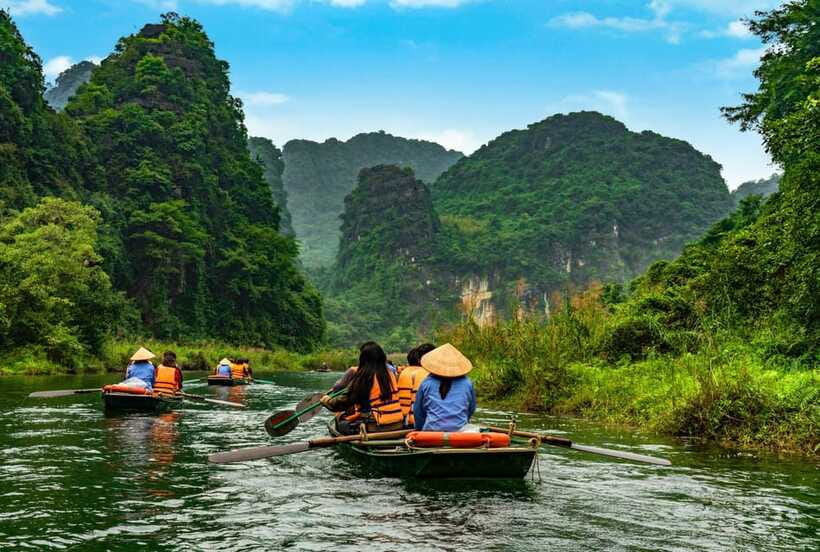 Hoa Lu, Tam Coc, & Mua Cave Day Trip with Lunch & Limousine - The bicycle ride and a closer look at local life