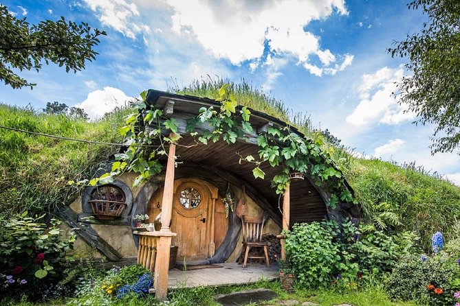 Hobbiton & Waitomo Caves Guided Day Trip from Auckland incl lunch - The value of $229.61 per person
