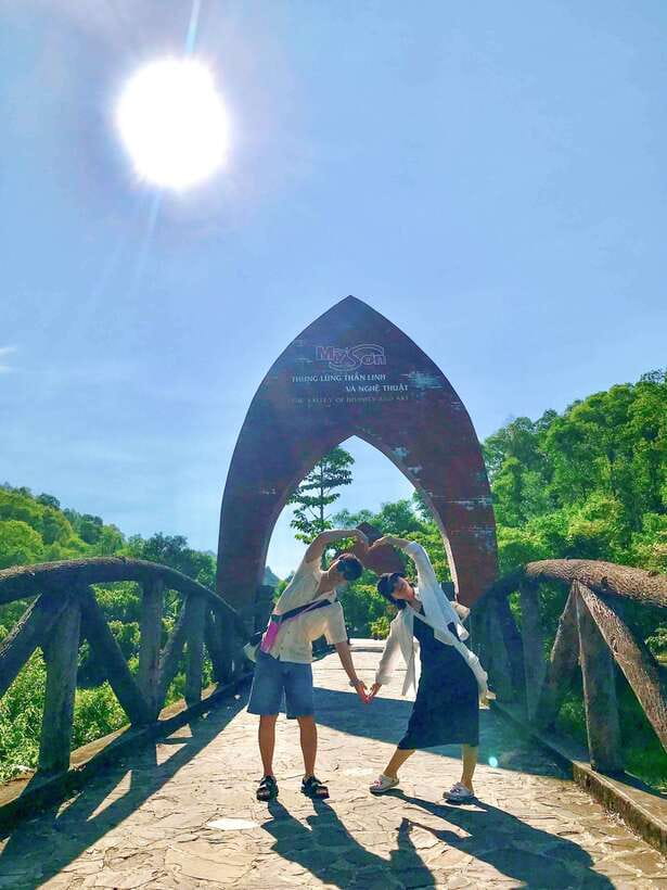 Hoi An: Half-day Excursion To My Son Sanctuary Tour - Reading the brick towers and temple groups