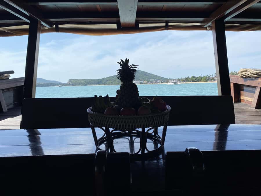 Hua Hin: Full-Day Trip to Sam Roi Yot by Sail Boat - Dolphin Bay: swimming, paddling, and the plank