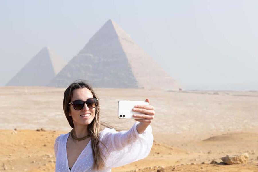 Hurghada: Cairo Pyramids, Sphinx & Egyptian Museum Day Trip - Who should book this Cairo day trip?