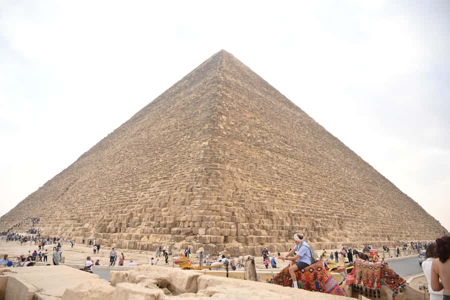 Hurghada Day Trip to Giza Pyramids, Sphinx, Museum and lunch - The Egyptian Museum, old or new