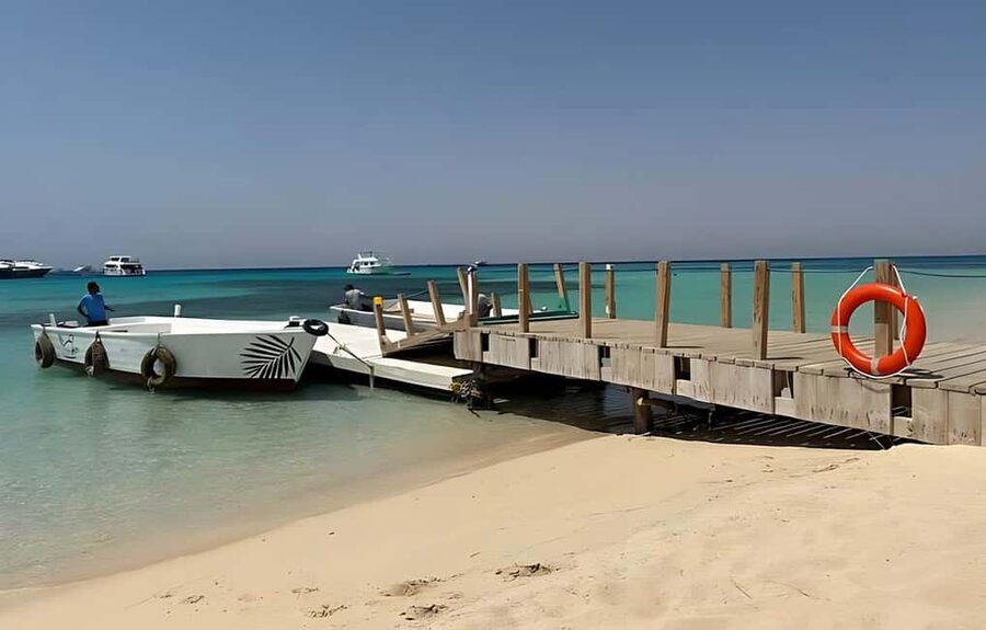 Hurghada:Eden Island Full-Day Trip with Water sports & Lunch - Who should book this Eden Island day?