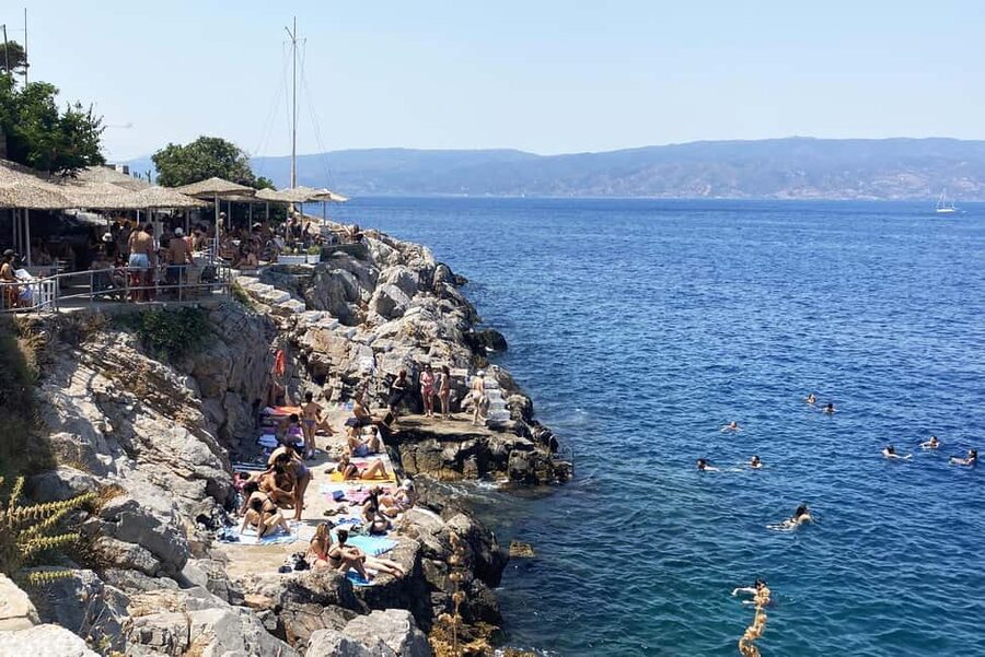 Hydra Island: Full Day Trip from Athens with Swimming - Crossing from Metohi to Hydra