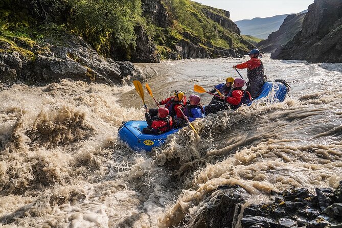 Iceland’s Top Grade 4 Rafting – Drysuit, Canyon & Adrenaline - Why this East Glacial River trip feels different