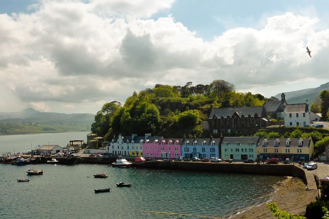 Isle of Skye Day Trip from Inverness - Kilt Rock, sea cliffs, and the Old Man of Storr