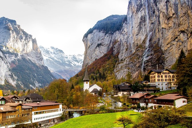 Jungfraujoch Day Trip from Zurich: Swiss Alps & Bernese Oberland - Walking through the Jungfraujoch Ice Palace