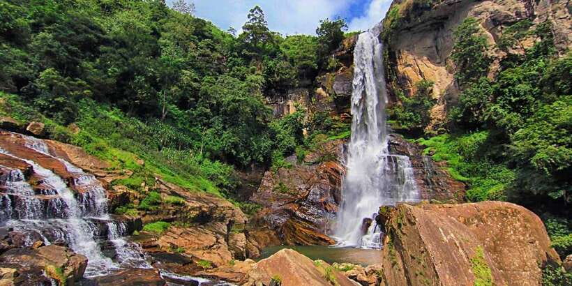 Kandy: Nuwara Eliya Day Trip - Asgiriya Stupa and a gentle start