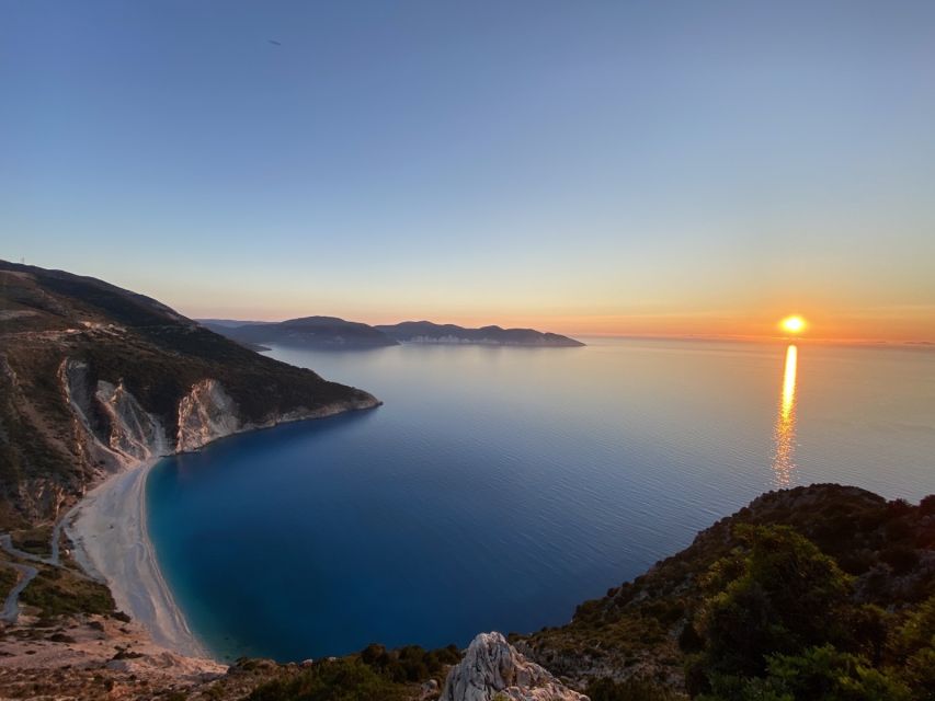 Kefalonia: Melissani Lake, Drogarati Cave, & Myrtos Day Trip - The coach ride and guide service
