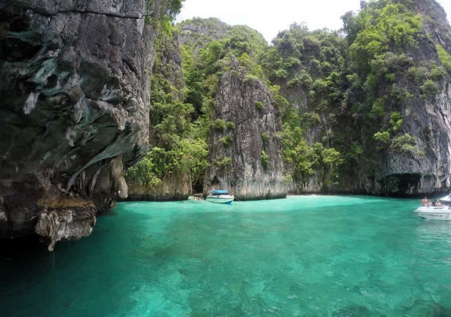 Khao Lak: Phi Phi & Bamboo Island Day Trip by Speedboat - Viking Cave is a quick landmark stop