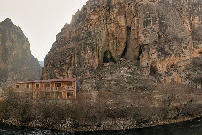 Khor Virap, Noravank & Birds' Cave Day Trip with Wine Tasting - Areni wine, fruit wines, and local tastes