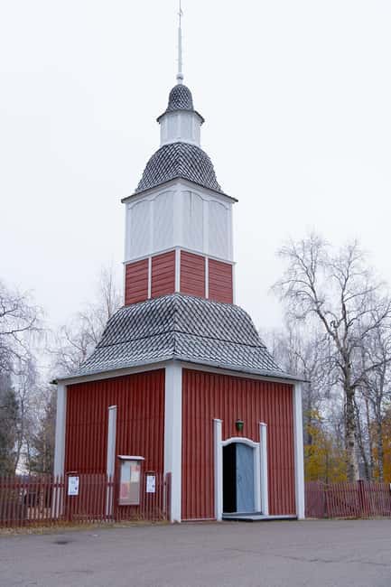Kiruna: Icehotel and Sami Camp Day Trip - Jukkasjärvi and its old wooden church