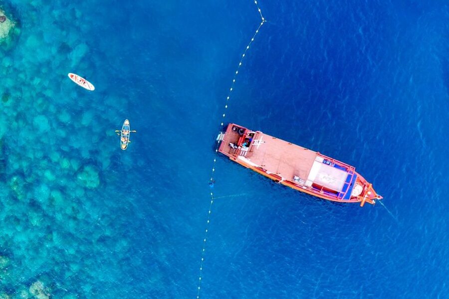 Ko Tao: Tao-Nangyuan Snorkeling Day Trip with Meals & Sunset - Why the small Royal Mariblue boat matters