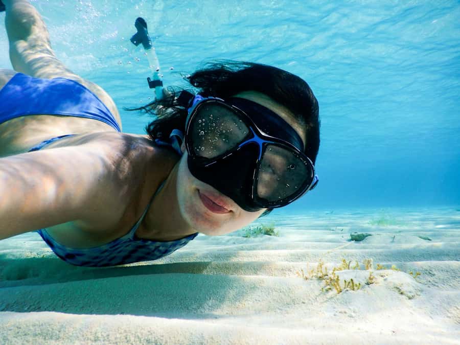 Koh Samui: Pink Dolphin, Pig Island, and Snorkeling Day Trip - Khanom Beach lunch is more than a quick refueling stop