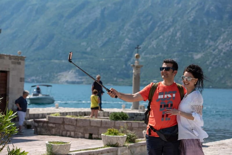 Kotor & Perast: Guided Day Trip From Dubrovnik - Group size, guides, and the feel of the day