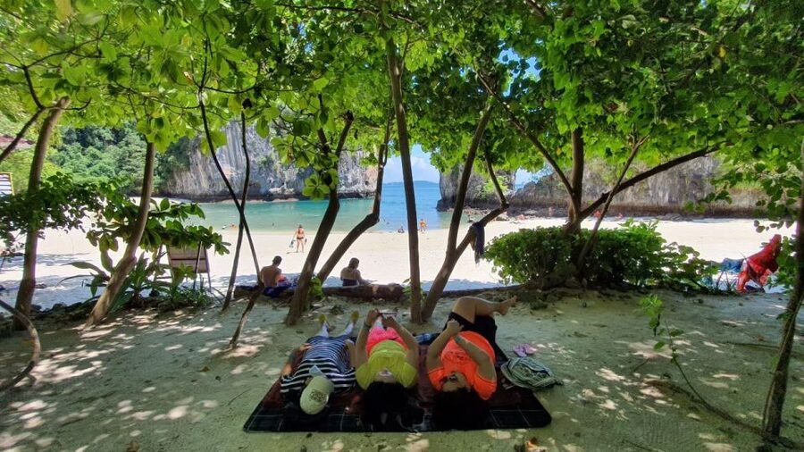 Krabi: Hong Islands Day Trip by Speedboat with Lunch - Why Hong Island makes a strong day trip