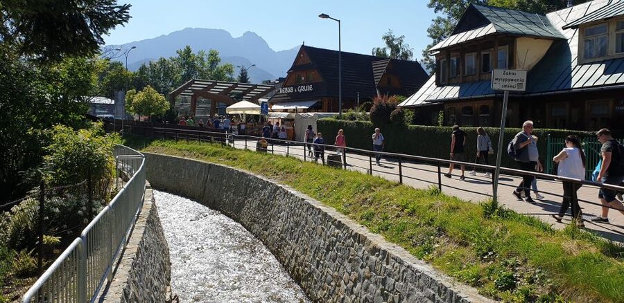Krakow: Zakopane, Funicular, Cheese, and Highland Day Trip - Key points at a glance