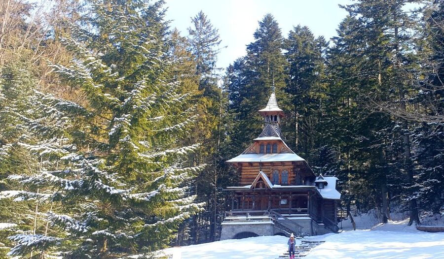 Krakow: Zakopane, Funicular, Cheese, and Highland Day Trip - Riding the Gubałówka funicular