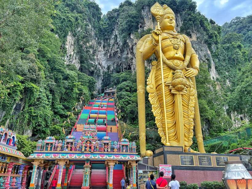 Kuala Lumpur: Genting Highlands & Batu Caves Day Trip - Batu Caves and the 272-step climb