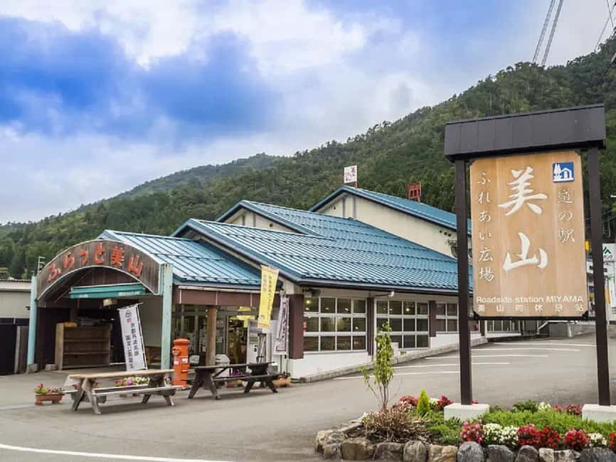 Kyoto: Miyama Village, Amanohashidate & Ine Bay Day Trip - Ine Bay and the boat houses above the sea