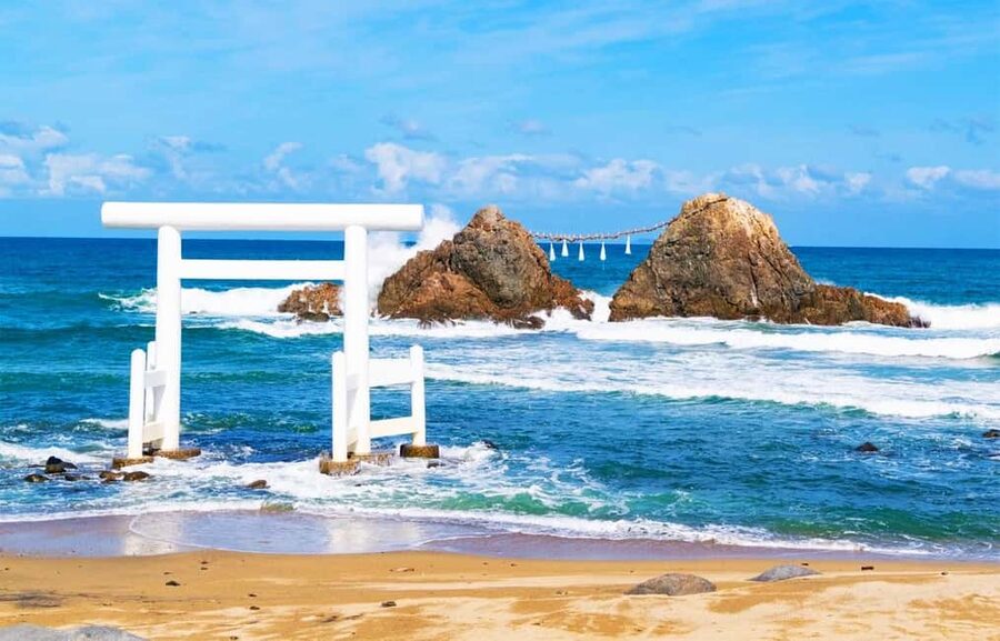 Kyushu Tour From Fukuoka: Itoshima Nature & Coastal Scenery - Shiraito Falls: a cool start in the hills